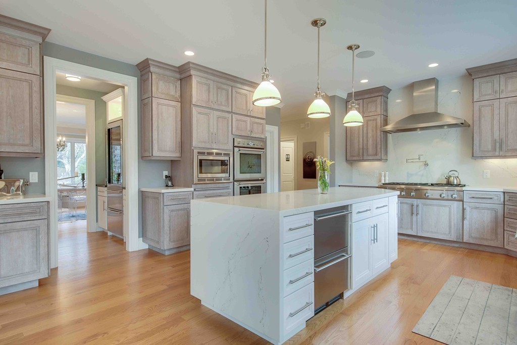 69 Windsor Road Needham, MA 02492 - Photo 10 of 30