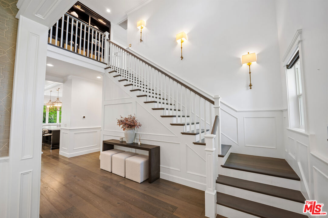 14000 Morrison Street Sherman Oaks, CA 91423 - Photo 18 of 34 a view of entryway and hall with wooden floor