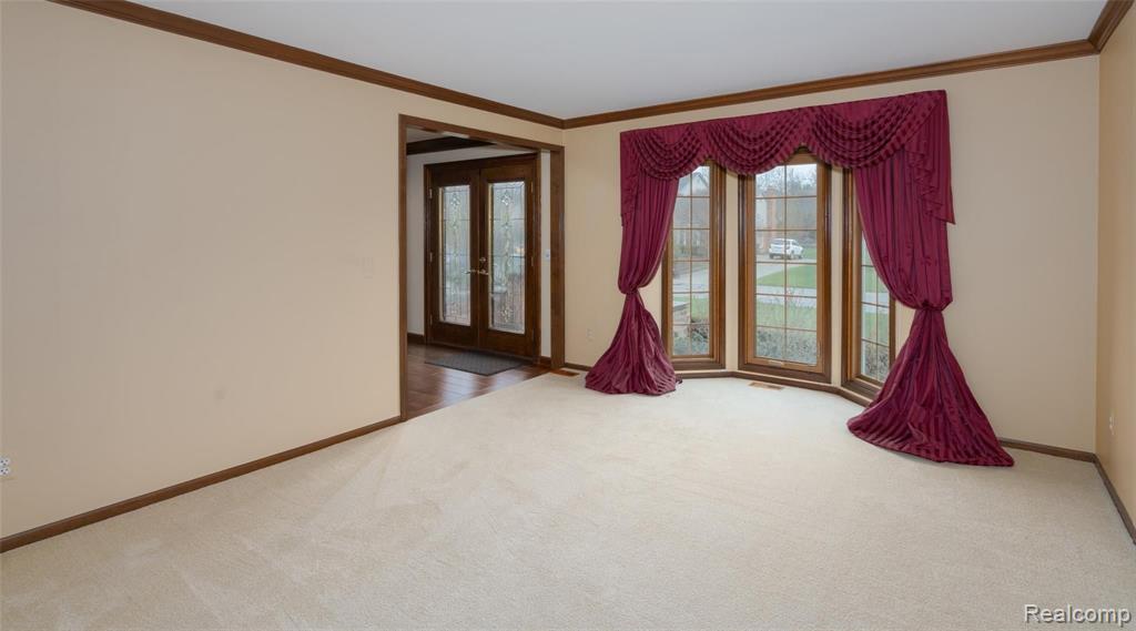876 Snowmass Drive Rochester Hills, MI 48309 - Photo 11 of 45