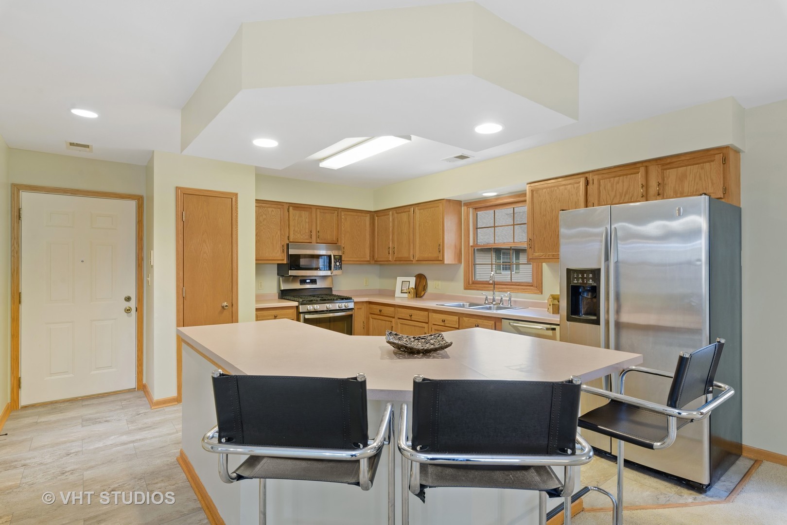 402 South Peace Road, Unit 402 Sycamore, IL 60178 - Photo 2 of 12