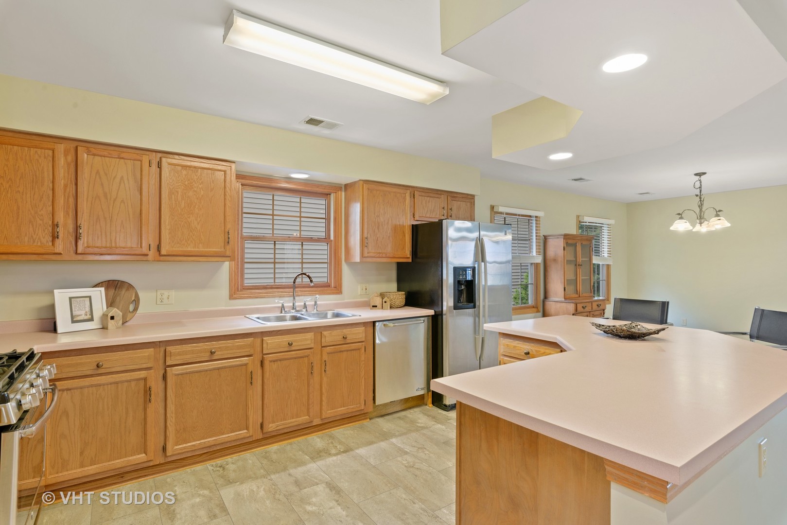 402 South Peace Road, Unit 402 Sycamore, IL 60178 - Photo 3 of 12