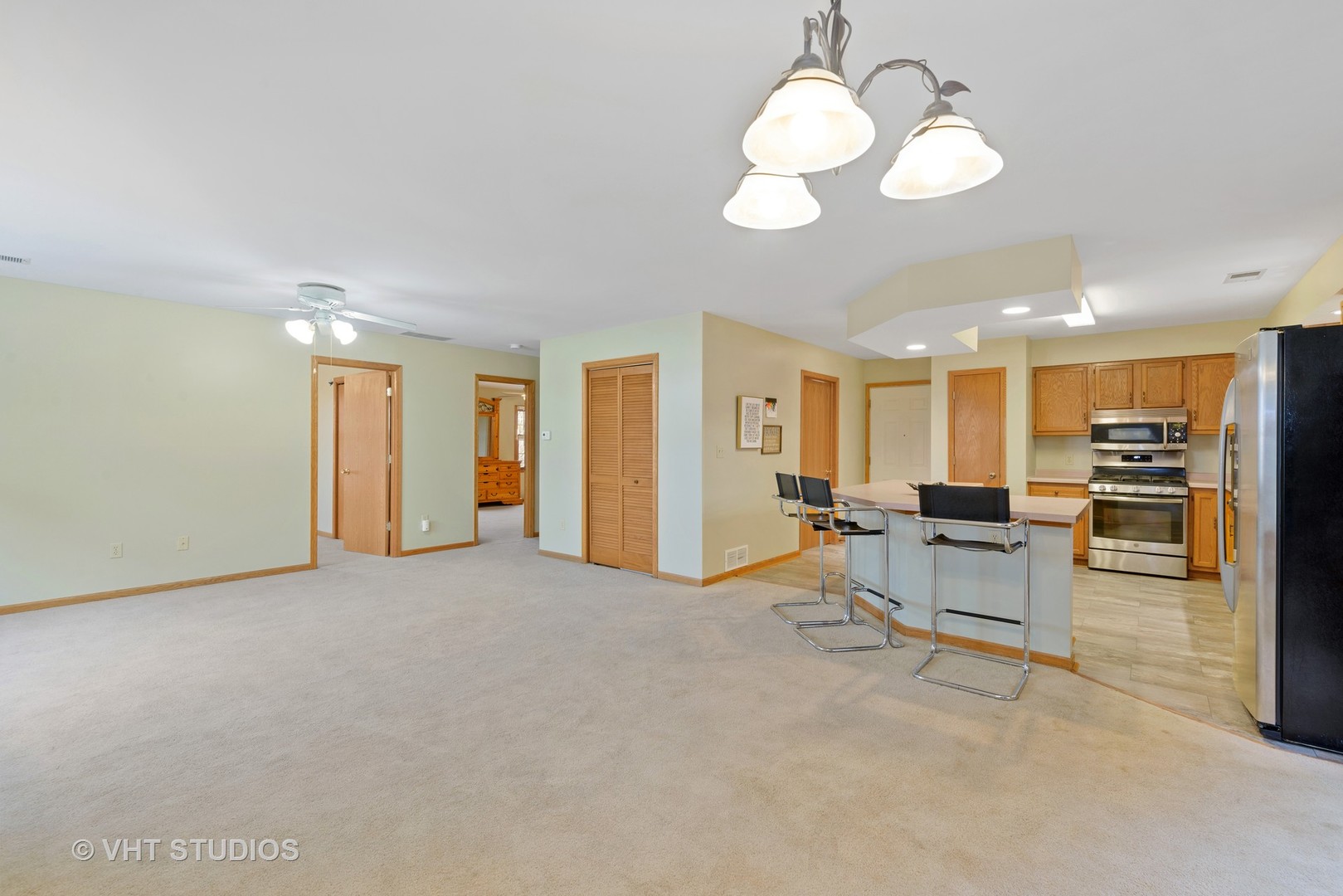 402 South Peace Road, Unit 402 Sycamore, IL 60178 - Photo 5 of 12