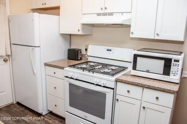 $1,950 | 120 Woodland Place, Blakeslee, PA 18610