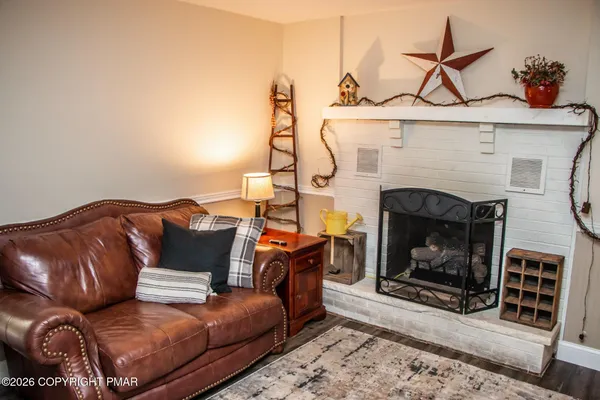 $1,950 | 120 Woodland Place, Blakeslee, PA 18610