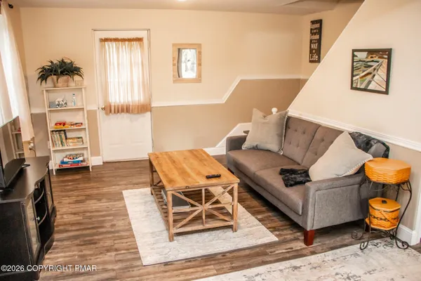 $1,950 | 120 Woodland Place, Blakeslee, PA 18610