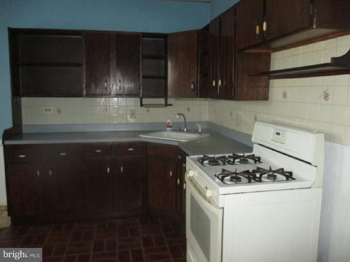 2349 Duncan Street Philadelphia, PA 19124 - Photo 4 of 12