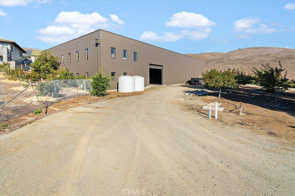 3515 Turri Road San Luis Obispo, CA 93405 - Photo 53 of 73 Large Shop/Indoor Court