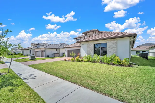 $925,000 | 5291 Nevola Ave Avenue, Immokalee, FL 34142