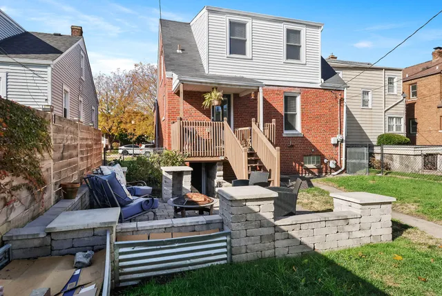 a view of outdoor space yard and patio