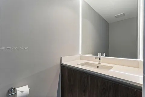 $6,100 | 3131 Northeast 7th Avenue, Unit 2402, Miami, FL 33137