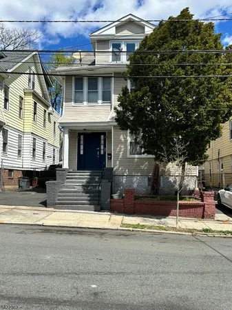 $1,750 | 257 Lehigh Avenue, Newark, NJ 07112