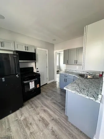 $1,750 | 257 Lehigh Avenue, Newark, NJ 07112