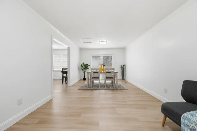 $299,900 | 310 Kellogg Lane, Auburn, KS 66402