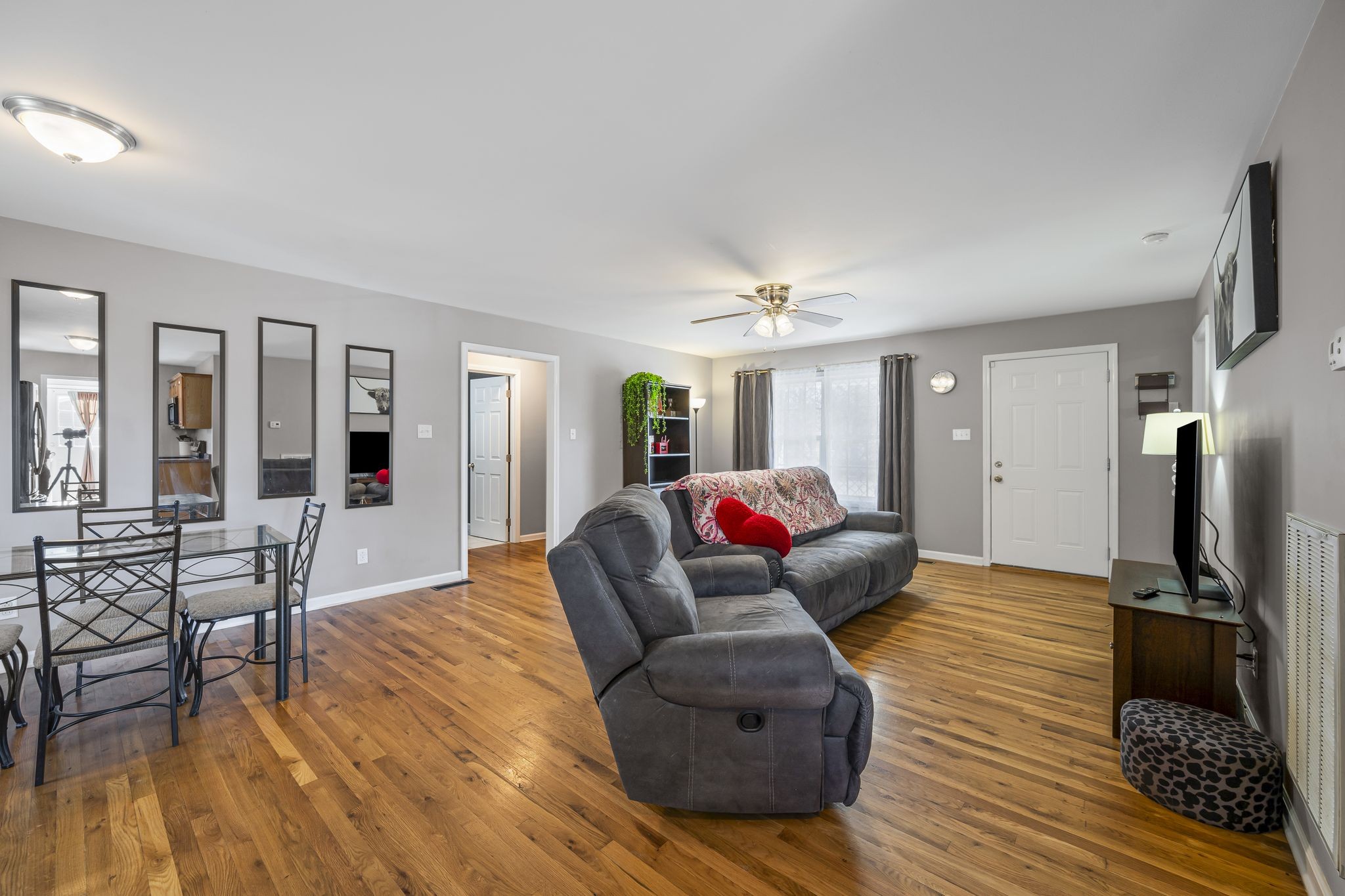914 Deason Road Dickson, TN 37055 - Photo 7 of 20 Gallery Image 7