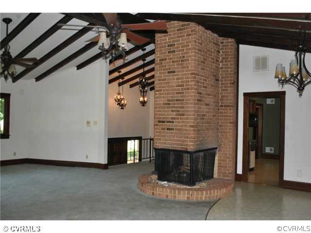 3809 Dunraven Road North Chesterfield, VA 23236 - Photo 6 of 24 Den/Family/Great Room