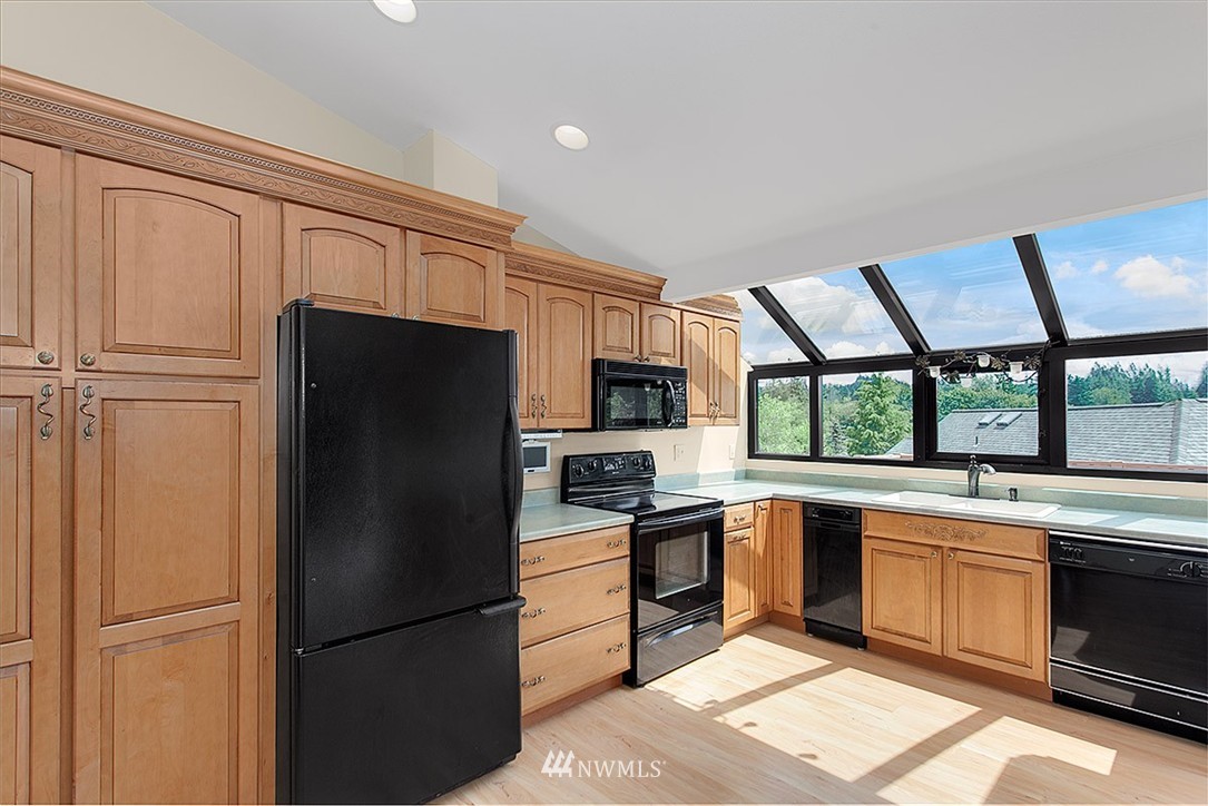 414 167th Place Southeast Bothell, WA 98012 - Photo 5 of 20