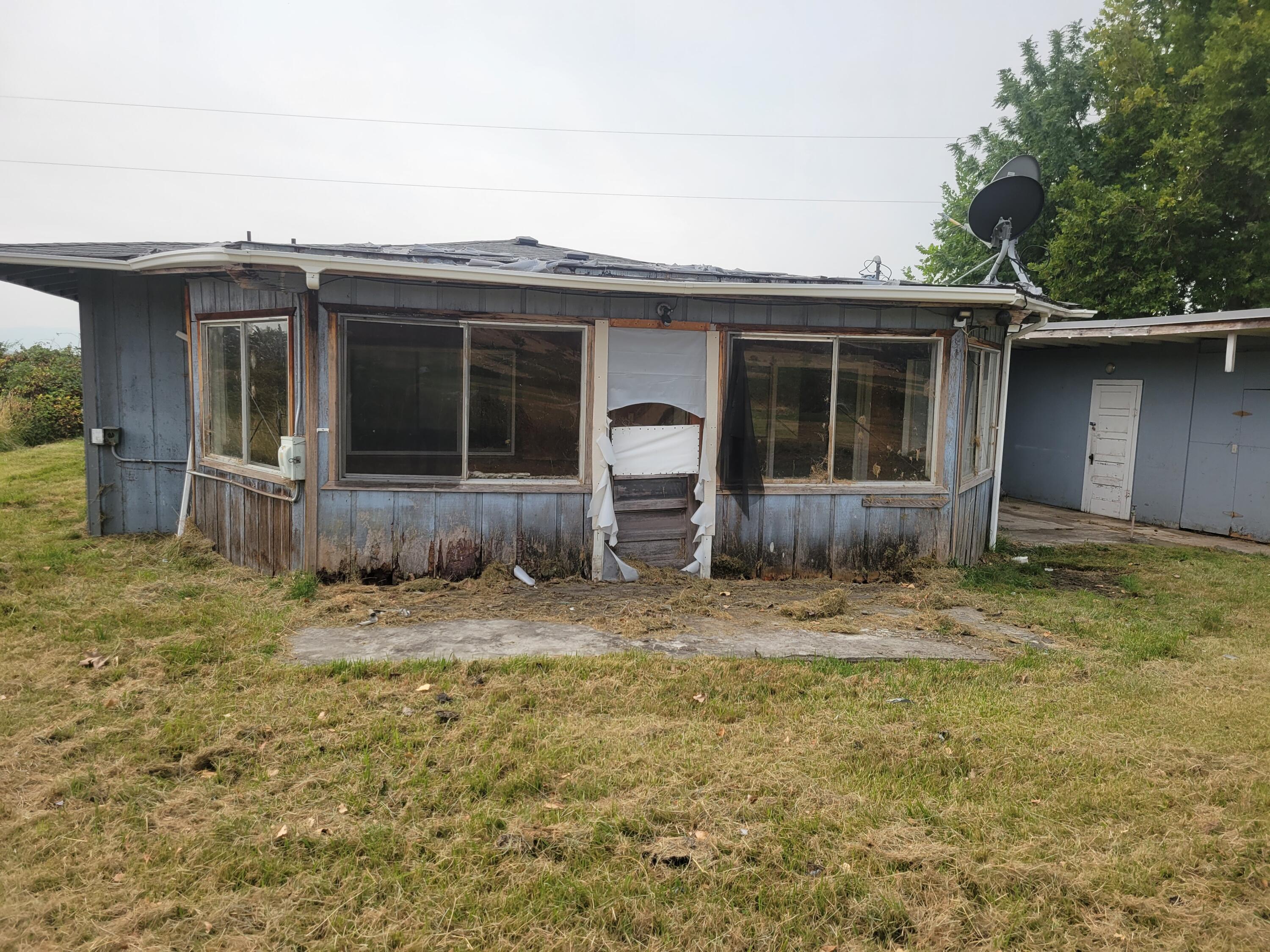 421 Ball Road Eagle Point, OR 97524 - Photo 11 of 12 20230818_113418