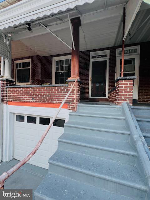 1227 North 11th Street Reading, PA 19604 - Photo 3 of 42