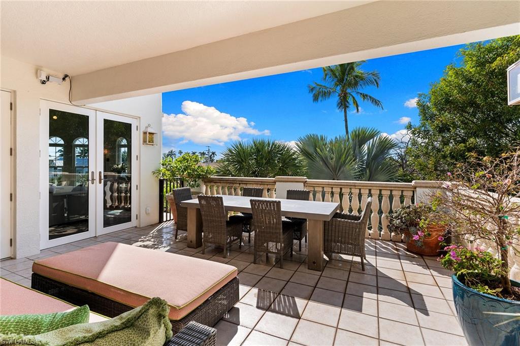 1005 4th Street South, Unit 203 Naples, FL 34102 - Photo 7 of 29