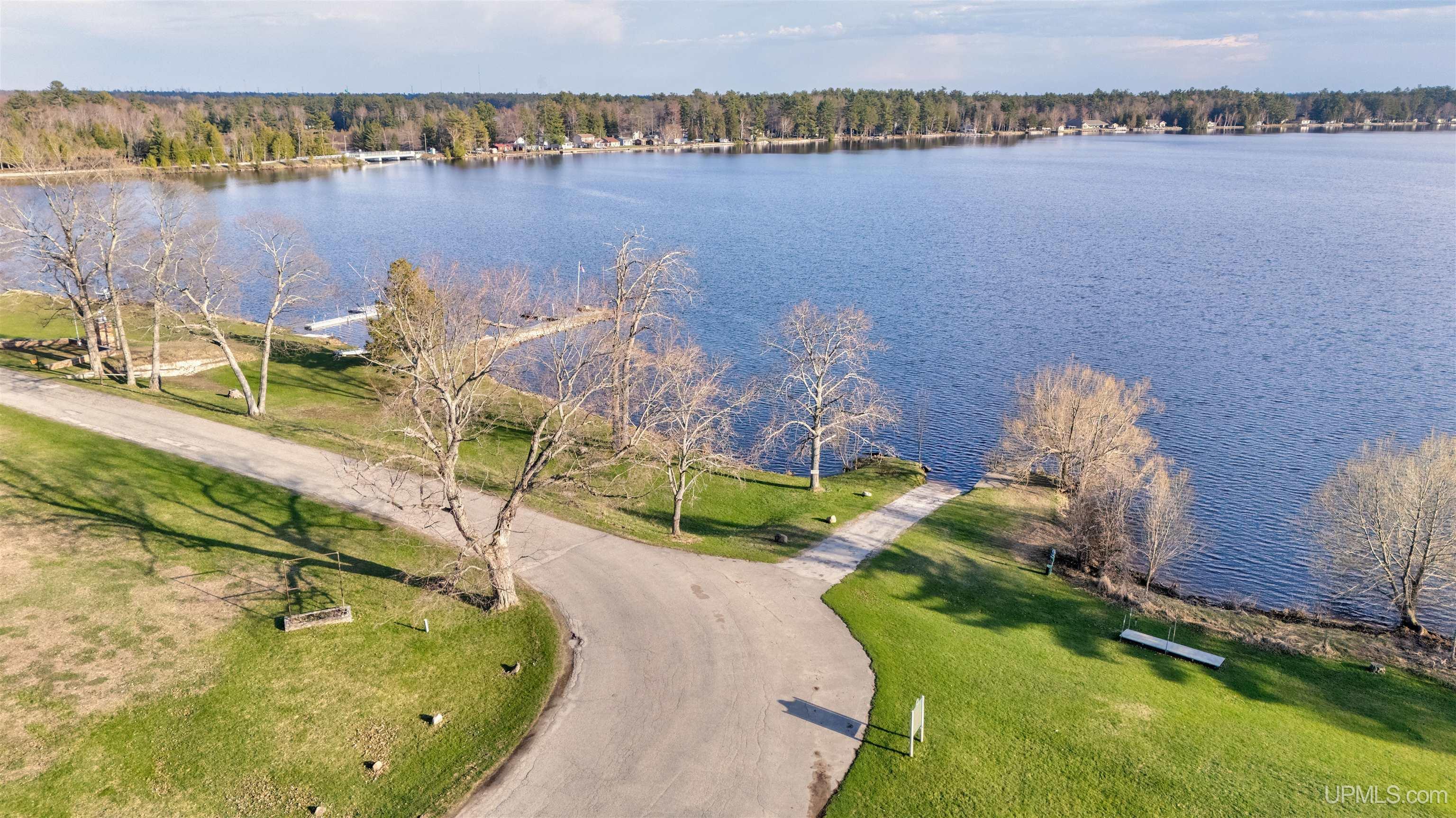 8136 Arrowhead Road Manistique, MI 49854 - Photo 15 of 20