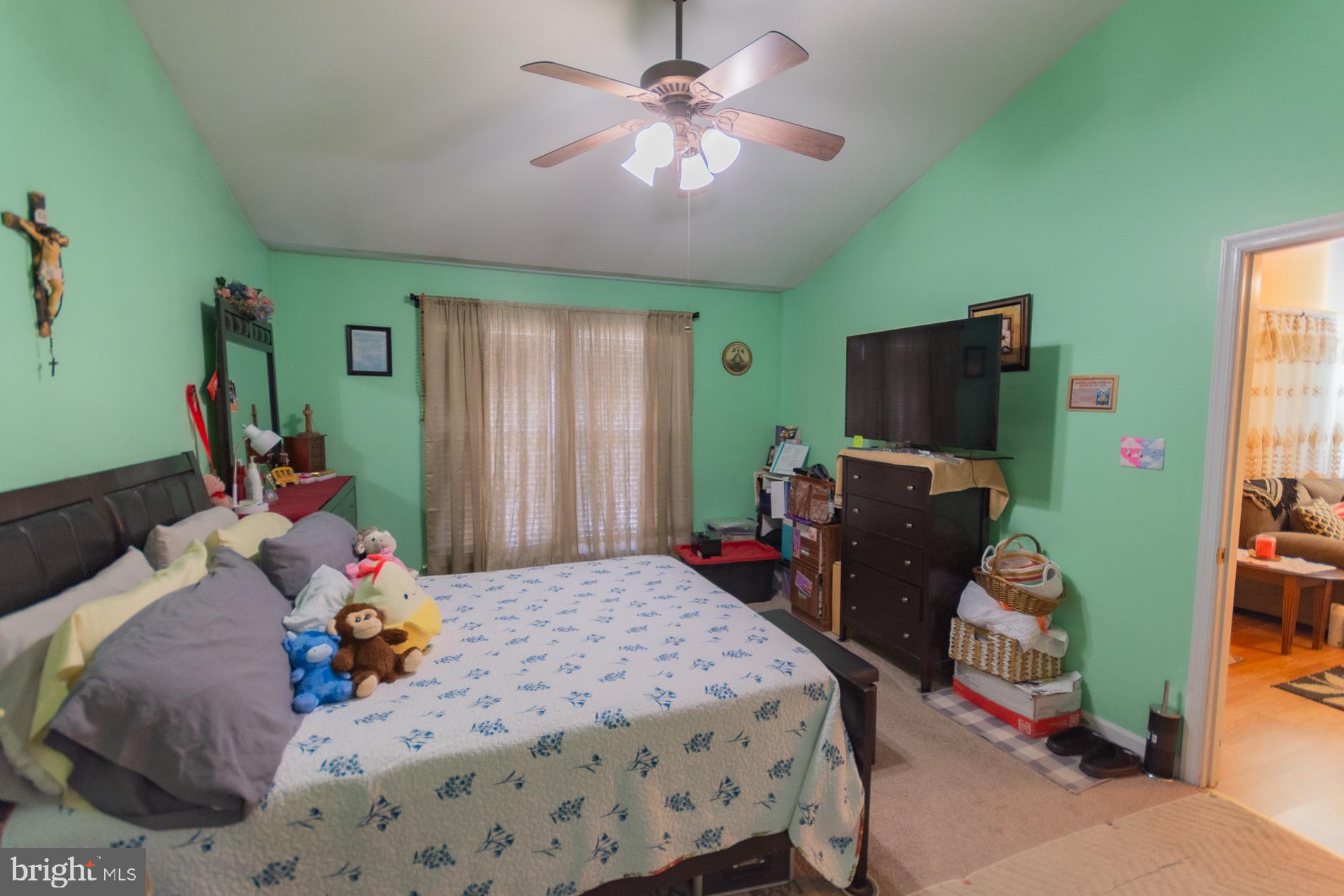 110 Limited Drive Ranson, WV 25438 - Photo 7 of 64