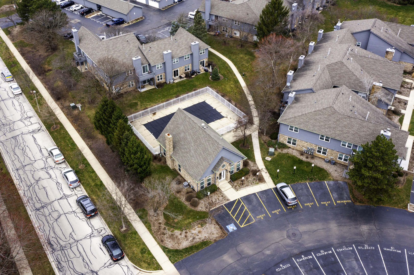 19 Foxcroft Road, Unit 203 Naperville, IL 60565 - Photo 21 of 29 an aerial view of a house with a yard