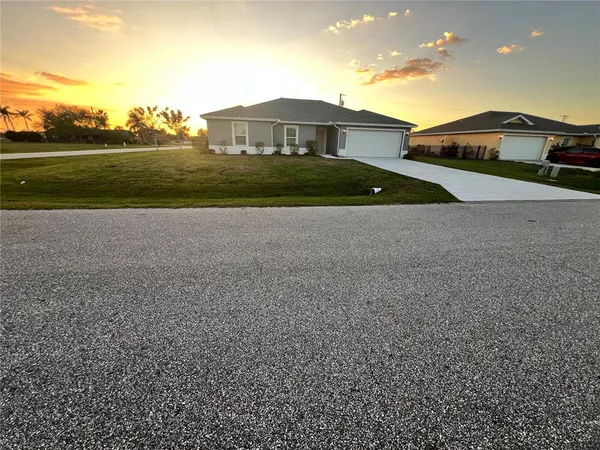 $299,900 | 25048 Estrada Circle, Punta Gorda, FL 33955