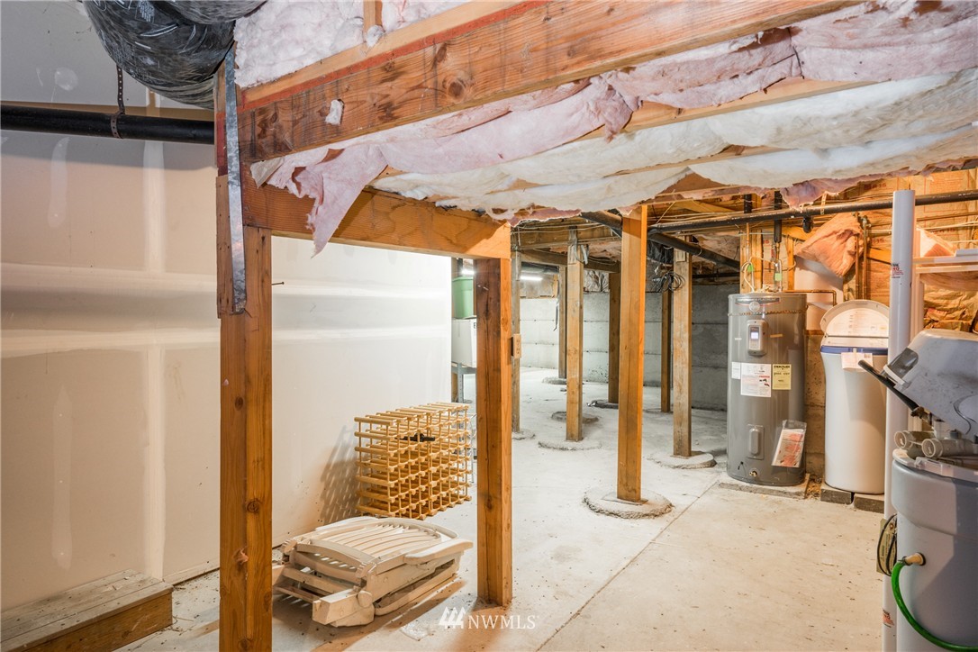 2361 West Beach Road Oak Harbor, WA 98277 - Photo 17 of 22 Gallery Image 17