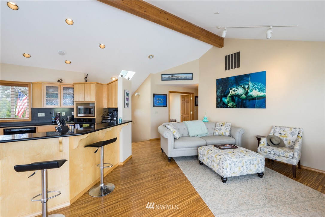 2361 West Beach Road Oak Harbor, WA 98277 - Photo 6 of 22 Gallery Image 6