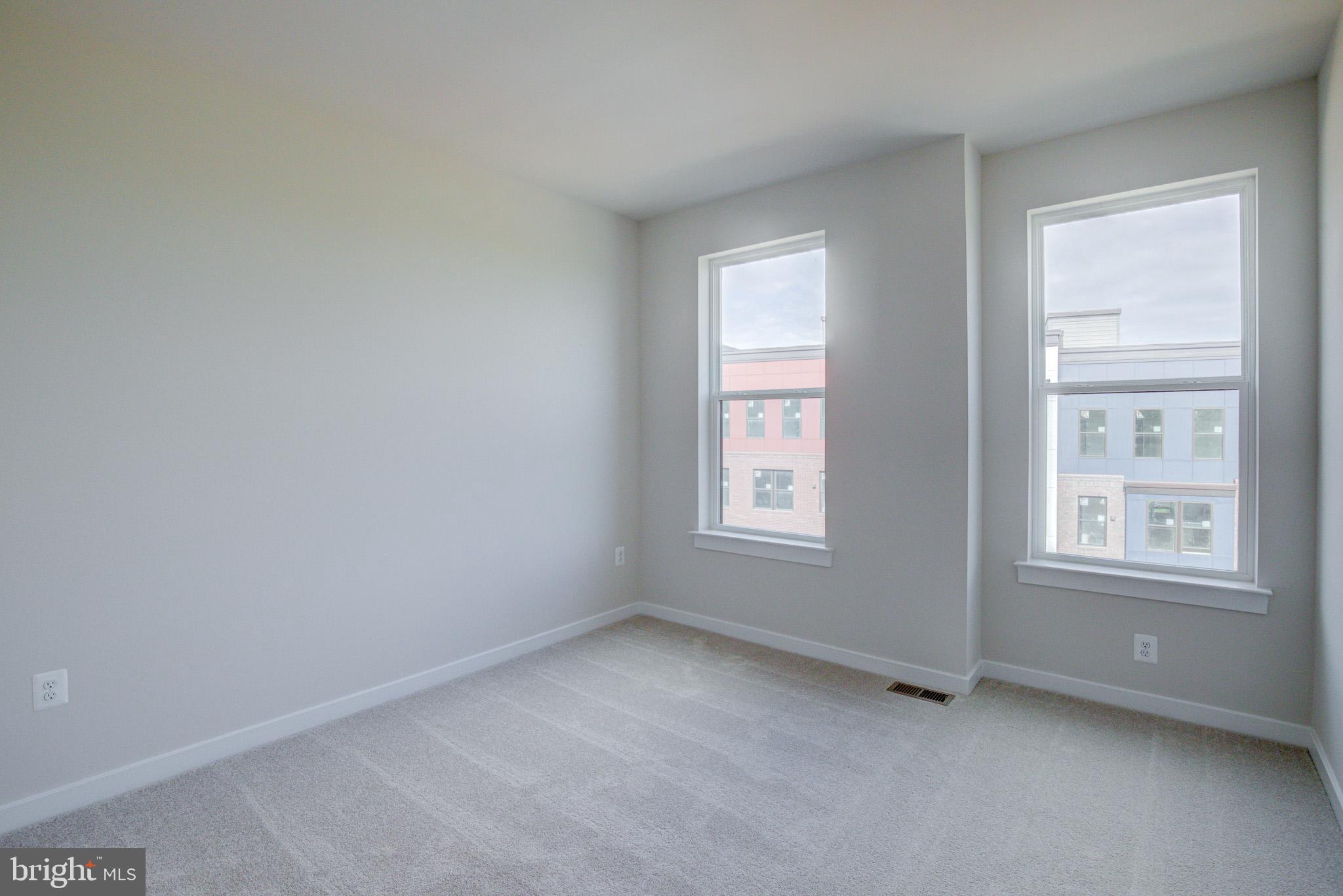 14138 Gypsum Loop Chantilly, VA 20151 - Photo 29 of 36 3rd UL Bedroom