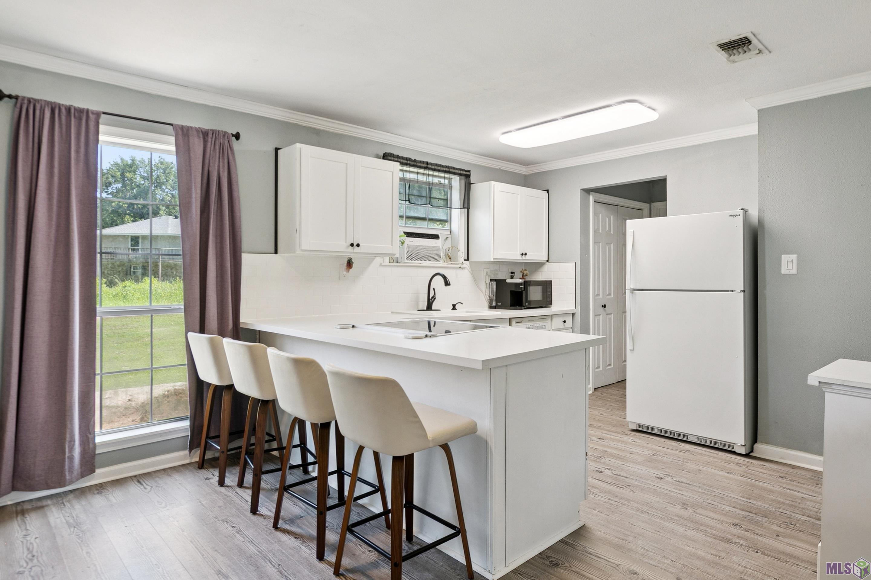 8364 Phillips Road St. Amant, LA 70774 - Photo 6 of 25 Gallery Image 6