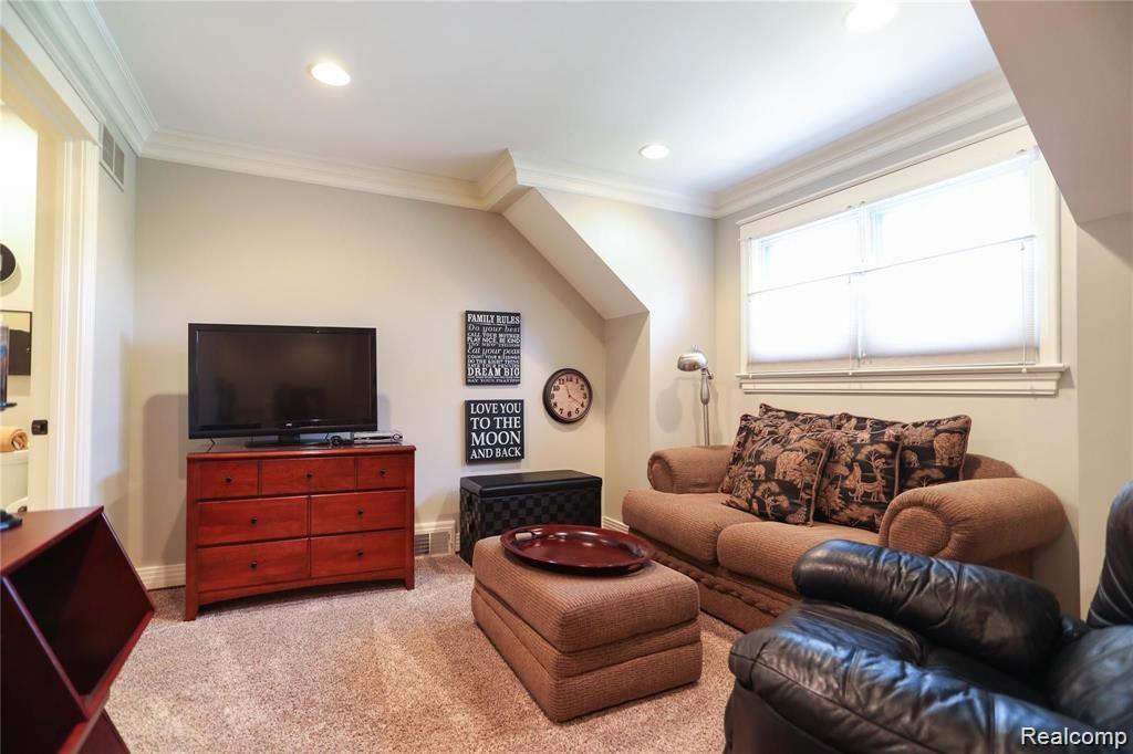 6350 Orion Road Rochester, MI 48306 - Photo 46 of 97 Gallery Image 46