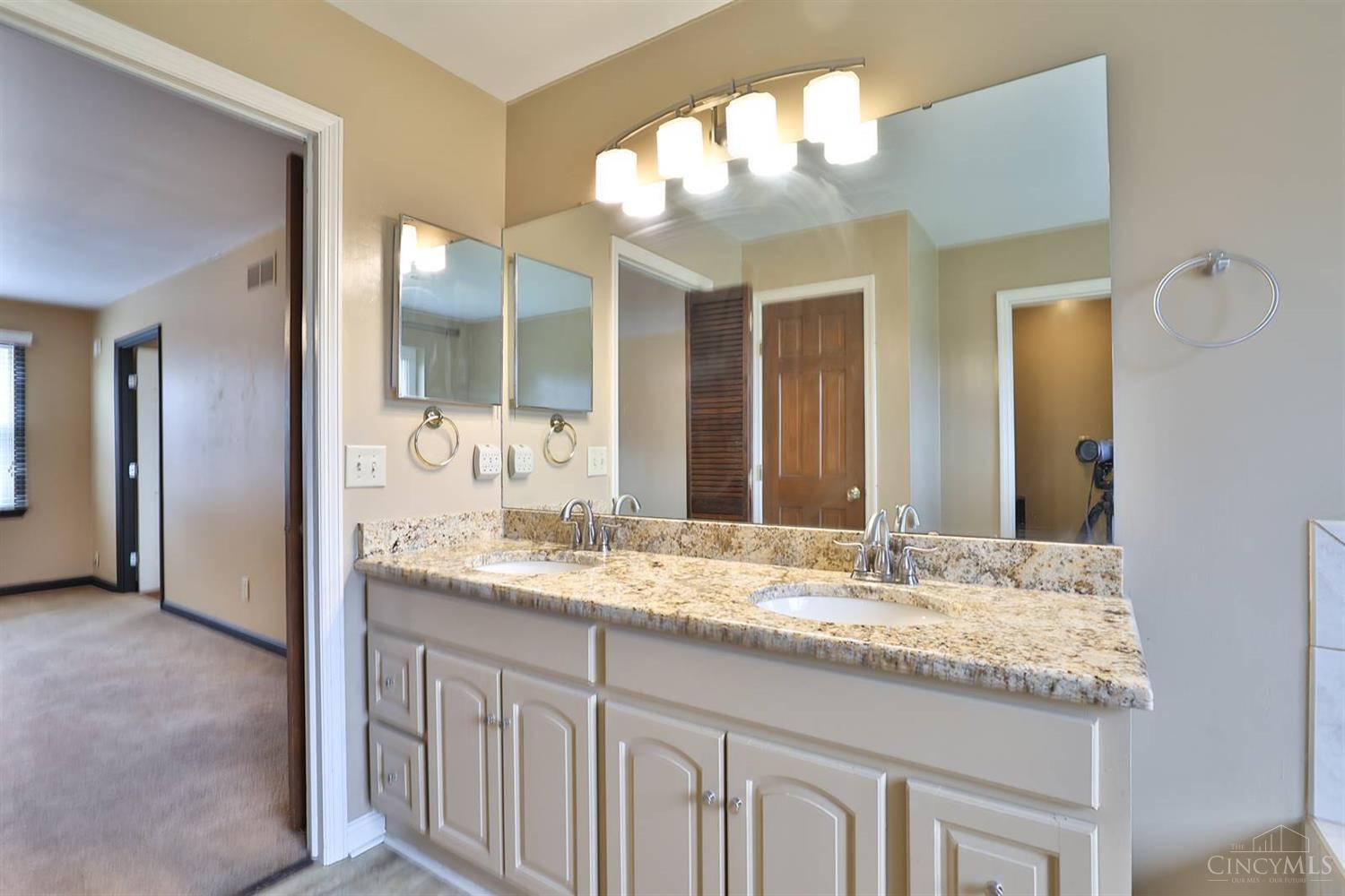 12173 McCauly Road Cincinnati, OH 45241 - Photo 26 of 52