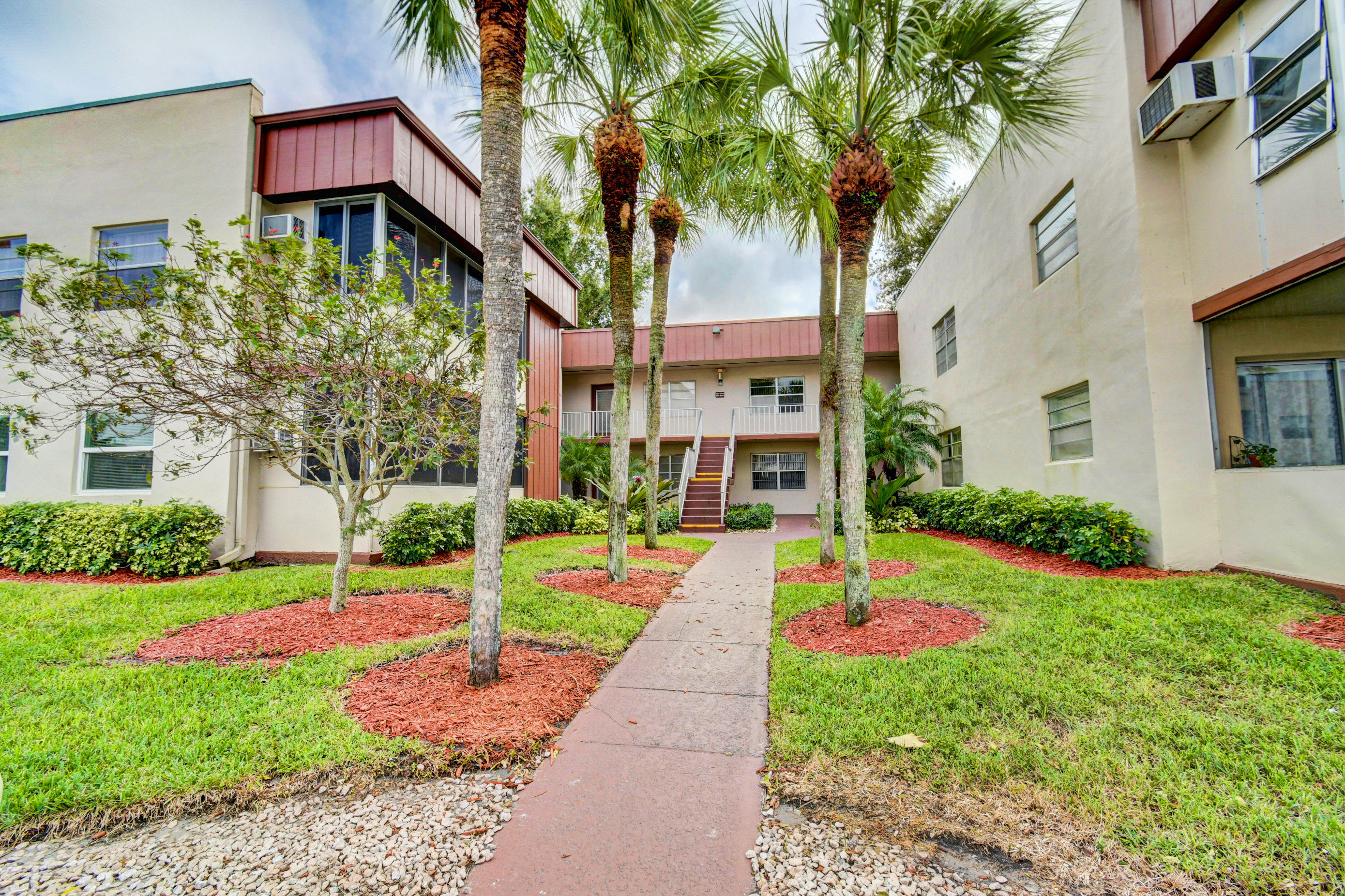 923 Normandy Trail Delray Beach, FL 33484 - Photo 1 of 26 01_dsc_3313_4_5_6_7