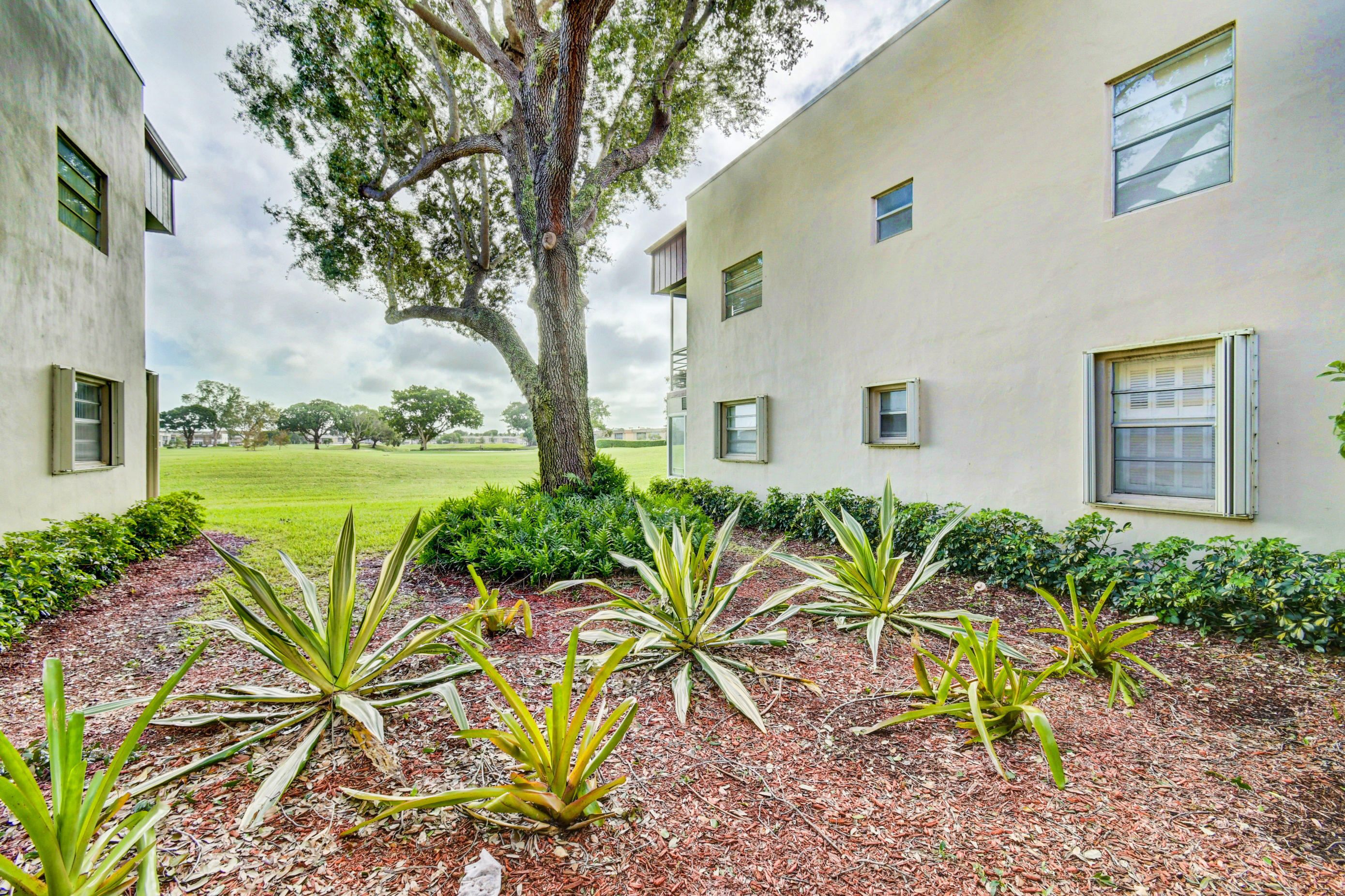 923 Normandy Trail Delray Beach, FL 33484 - Photo 21 of 26 28_dsc_3363_4_5_6_7