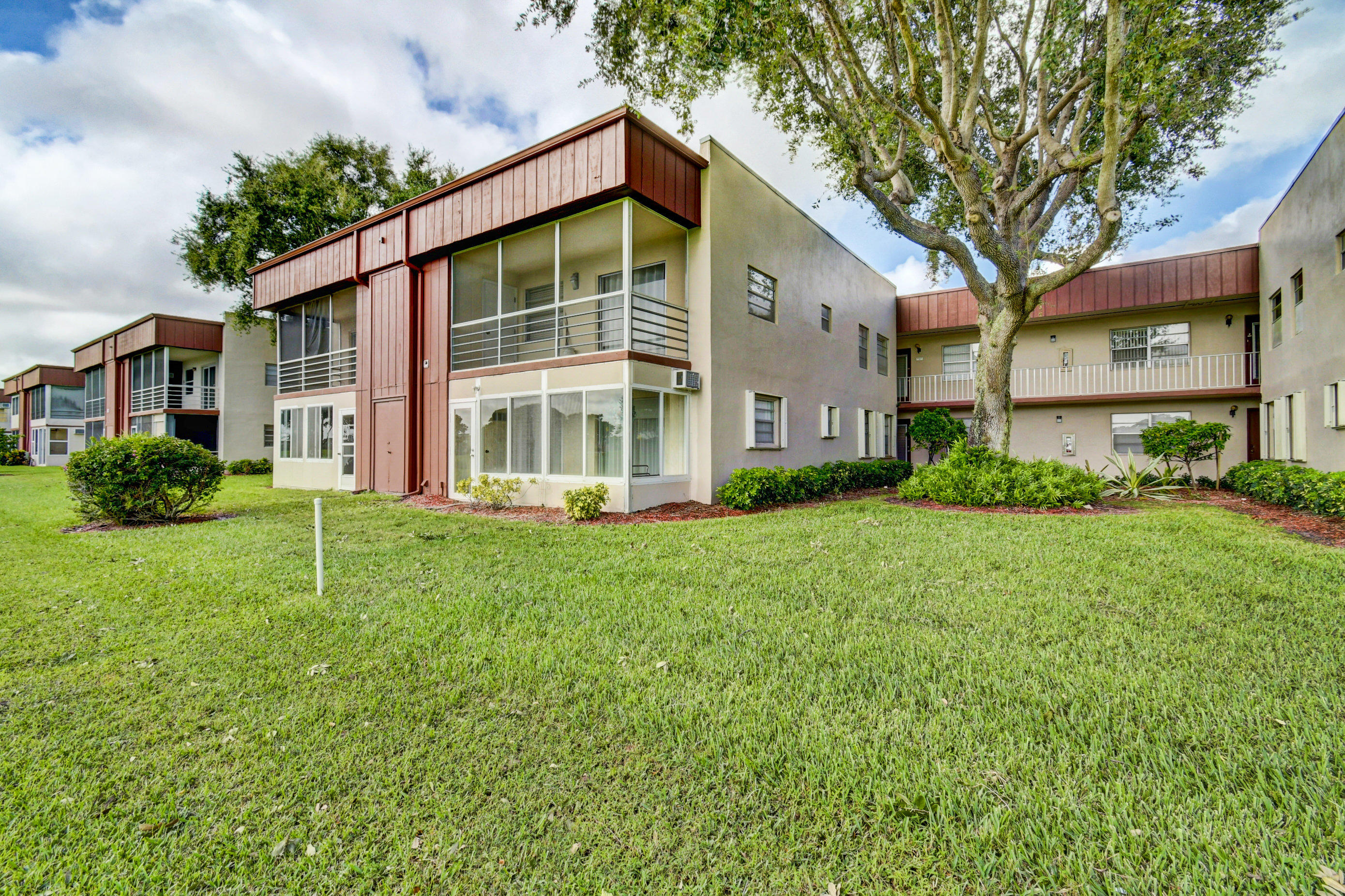 923 Normandy Trail Delray Beach, FL 33484 - Photo 22 of 26 29_dsc_3373_4_5_6_7