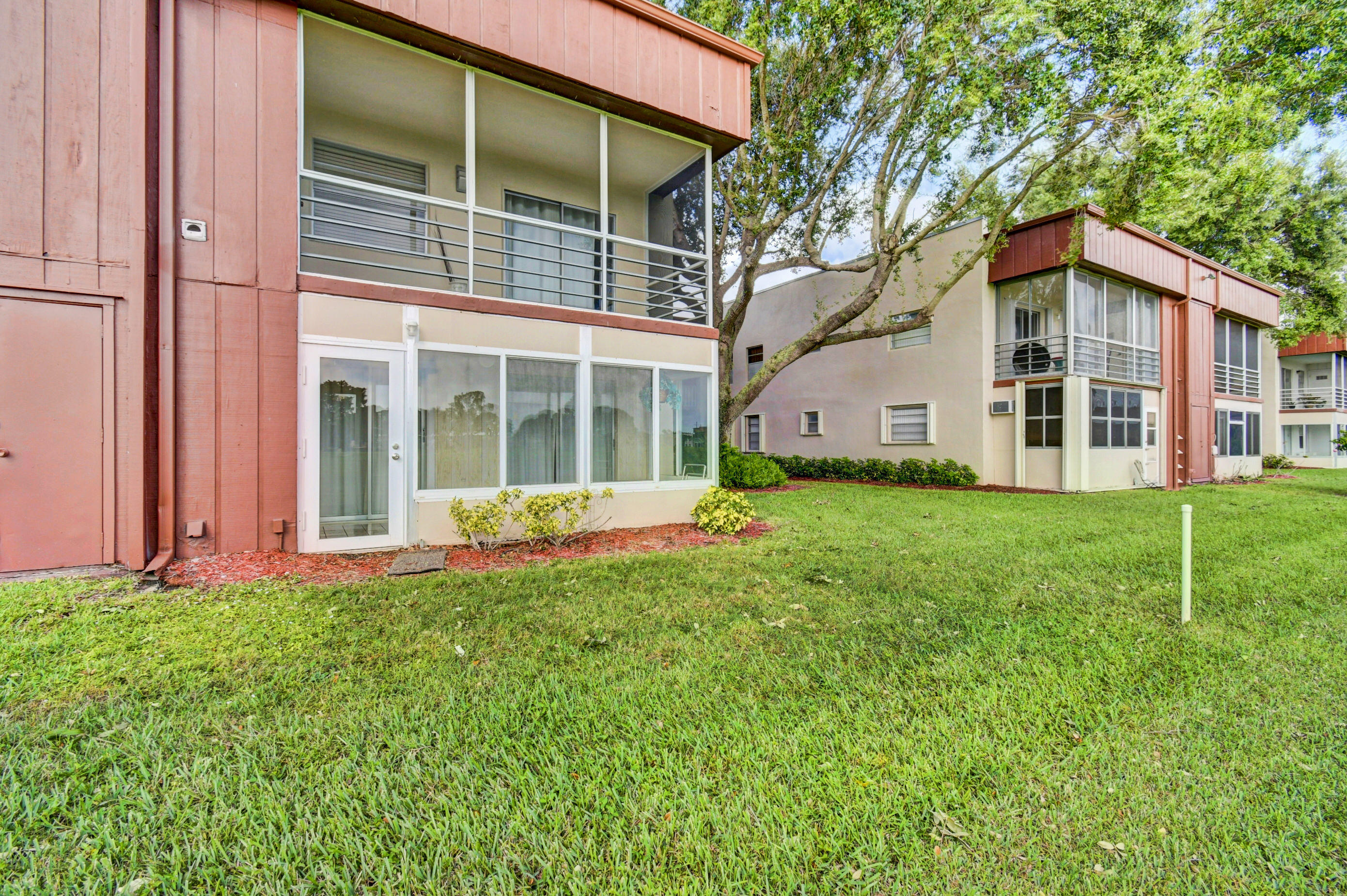 923 Normandy Trail Delray Beach, FL 33484 - Photo 24 of 26 31_dsc_3393_4_5_6_7