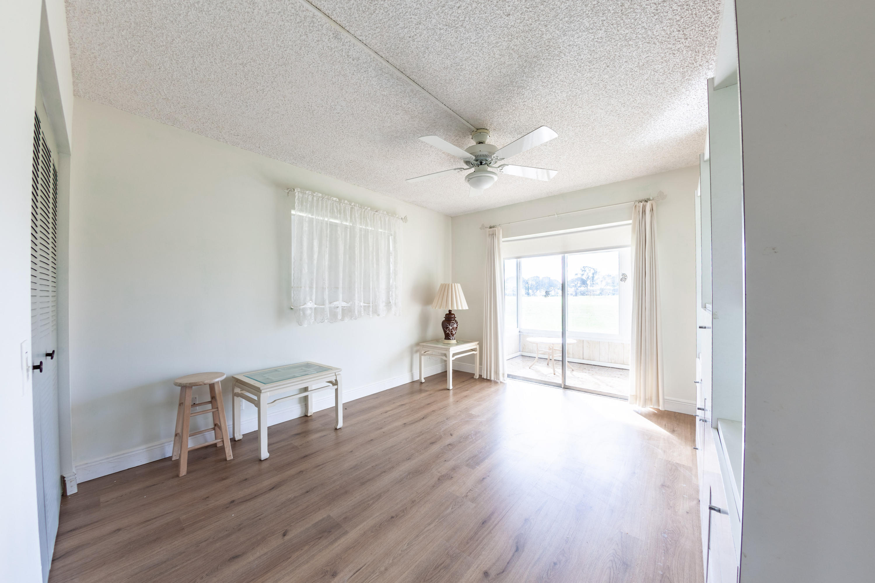 923 Normandy Trail Delray Beach, FL 33484 - Photo 9 of 26 IMG_2293-HDR