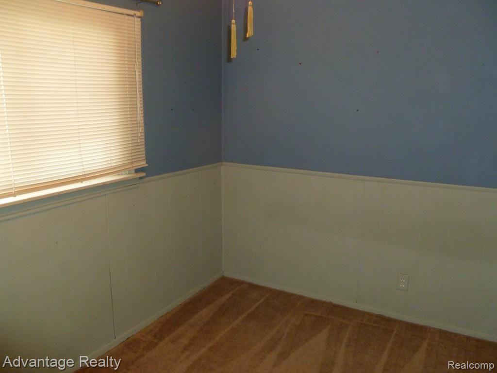 56895 Omo Road Macomb, MI 48042 - Photo 13 of 21 009.jpg