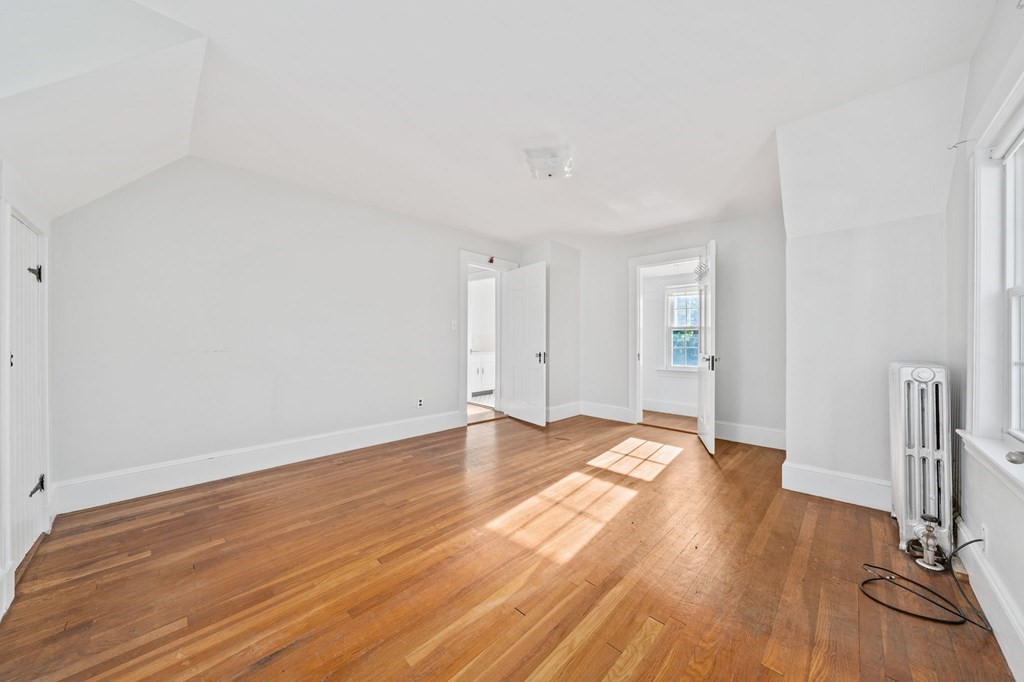 18 Clinton Road Weymouth, MA 02189 - Photo 23 of 33 Gallery Image 23