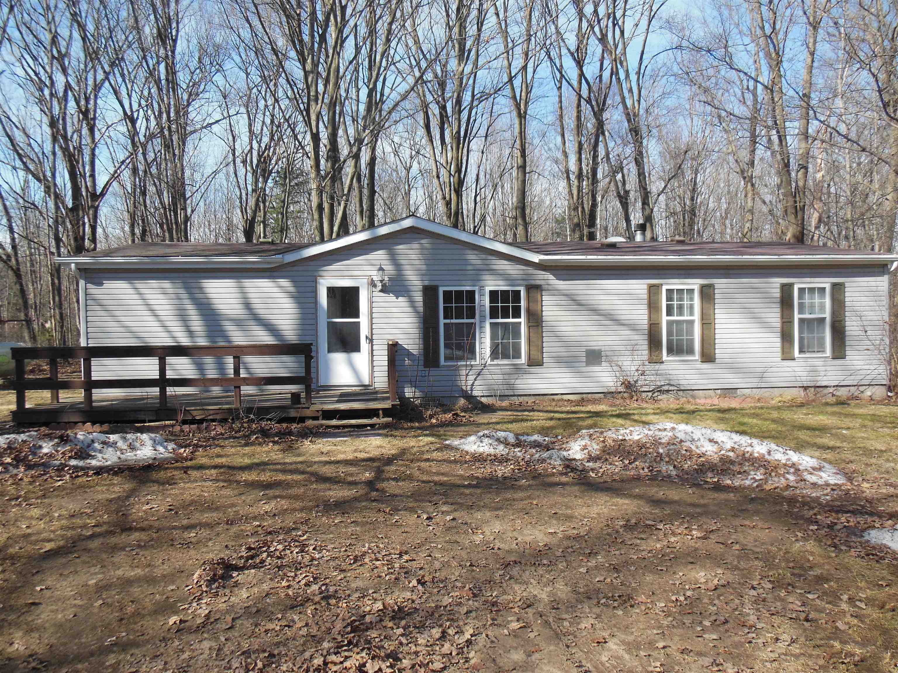 581 East Clarence Road Harrison, MI 48625 - Photo 2 of 29 Gallery Image 2