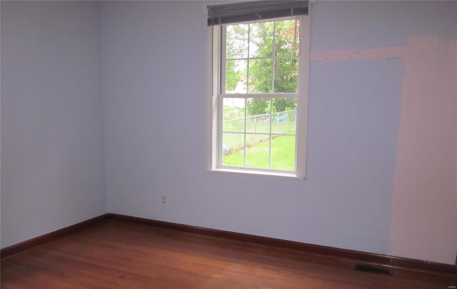 3313 Edmundson Road St. Louis, MO 63114 - Photo 5 of 10 Gallery Image 5