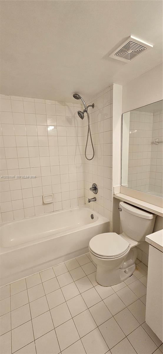 3830 Lyons Road, Unit 3013 Coconut Creek, FL 33073 - Photo 23 of 23 2nd Bathroom