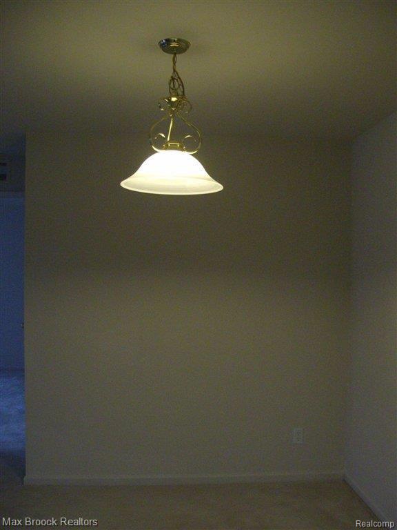 5290 Brookemonte Circle, Unit 345 Rochester, MI 48306 - Photo 7 of 21 Dining Room.JPG