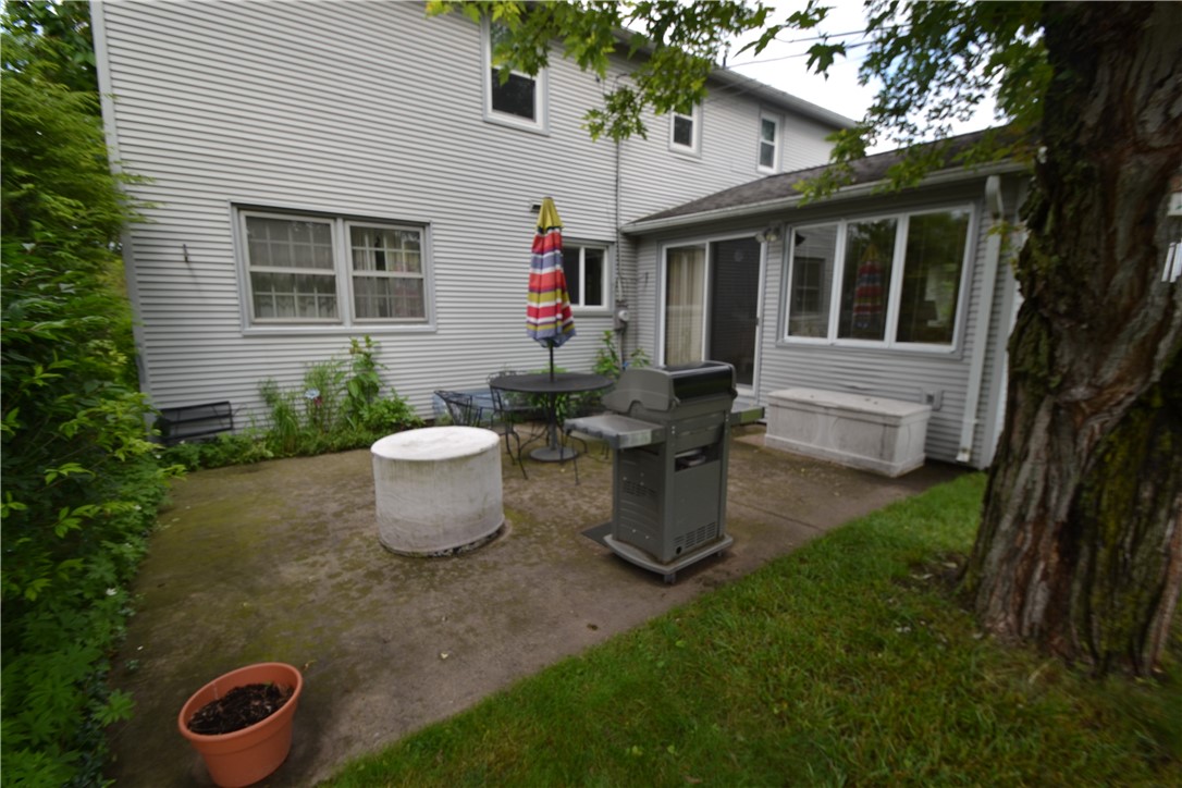 118 Nettlecreek Road Perinton, NY 14450 - Photo 7 of 41 patio