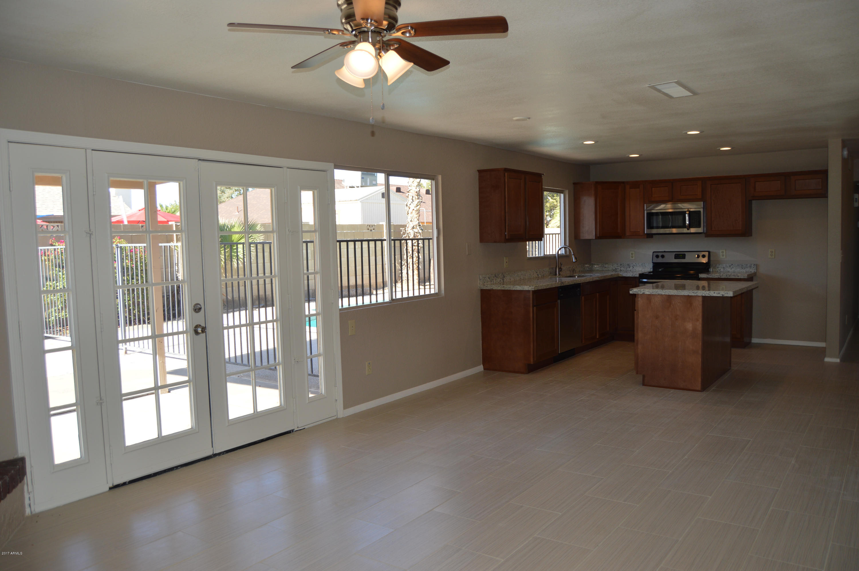4414 West Calavar Road Glendale, AZ 85306 - Photo 14 of 27 Natural Light