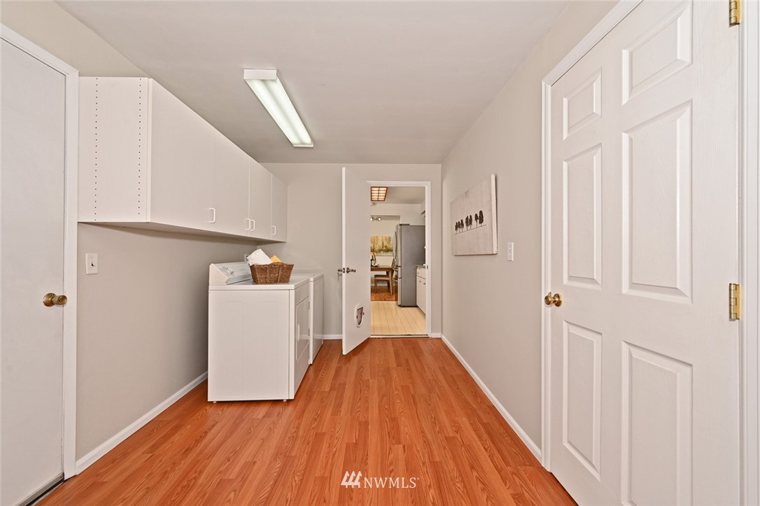3415 Northeast 10th Place Renton, WA 98056 - Photo 22 of 29 Gallery Image 22