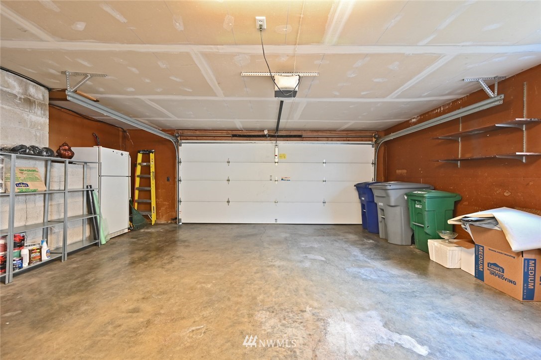 3415 Northeast 10th Place Renton, WA 98056 - Photo 23 of 29 Gallery Image 23
