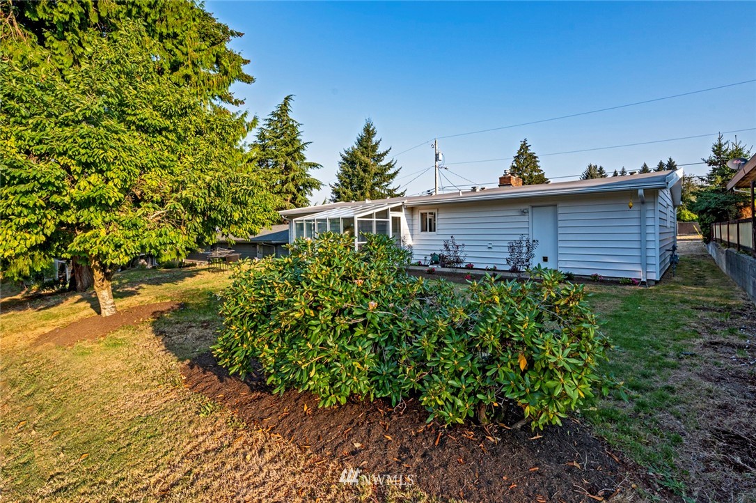 3415 Northeast 10th Place Renton, WA 98056 - Photo 25 of 29 Gallery Image 25