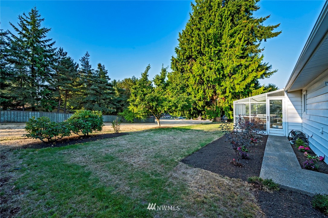 3415 Northeast 10th Place Renton, WA 98056 - Photo 26 of 29 Gallery Image 26